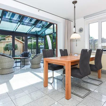 Ferienhaeuser Deichkrone Holiday home Bensersiel